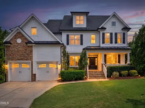115 Woodland Ridge Ct, Cary, NC 27519