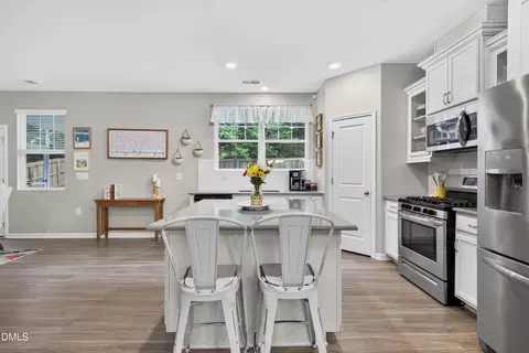 Kitchen - 634 Starry Sky Dr, Durham, NC 27703 photo 5 of 7