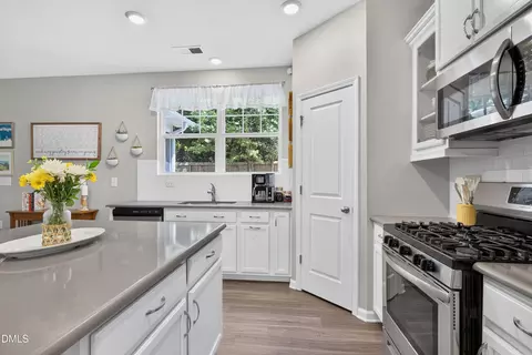 Kitchen - 634 Starry Sky Dr, Durham, NC 27703 photo 3 of 7