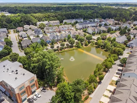 View/Area - 929 Shoofly Path, Apex, NC 27502 photo 4 of 5