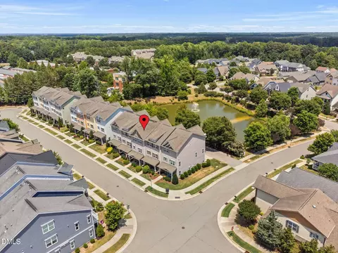 View/Area - 929 Shoofly Path, Apex, NC 27502 photo 3 of 5