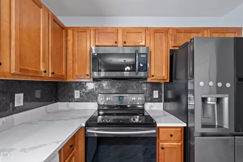 Kitchen - 6 Coriander Ct, Durham, NC 27713 photo 4 of 4