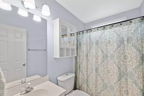 Bath - 6 Coriander Ct, Durham, NC 27713 photo 2 of 4
