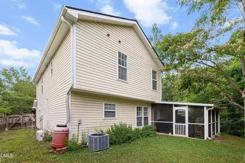 Exterior - 6 Coriander Ct, Durham, NC 27713 photo 6 of 8