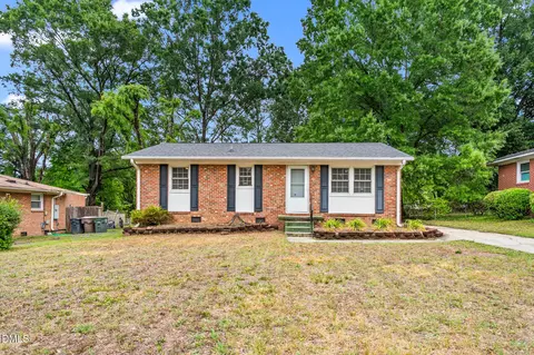 1909 Rayston Dr, Greensboro, NC 27405