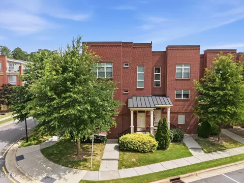 2430 Campus Shore Dr #104, Raleigh, NC 27606