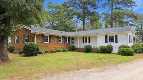 6359 Flowers Rd, Wilson, NC 27893