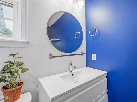 Bath - 1107 Park Ave, Durham, NC 27701 photo 3 of 4