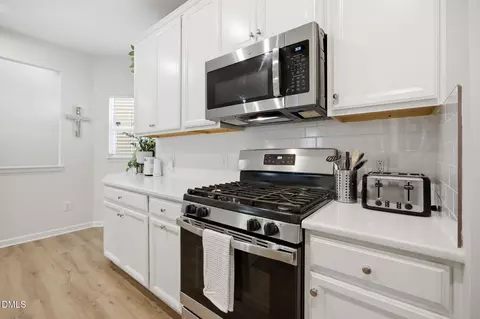 Kitchen - 408 Judge Ct, Durham, NC 27703 photo 2 of 3