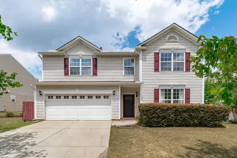 141 Chandler Springs Dr, Holly Springs, NC 27540