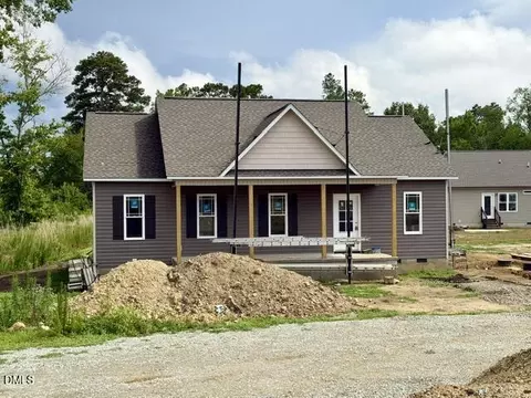 930 Micro Rd W, Selma, NC 27576