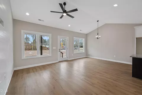 934 Micro Rd W, Selma, NC 27576 photo 11