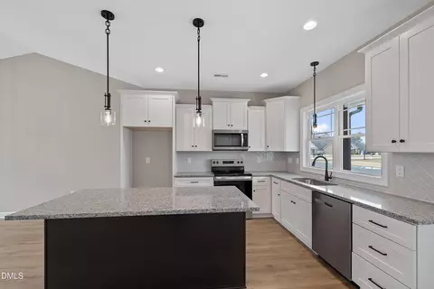 934 Micro Rd W, Selma, NC 27576 photo 10