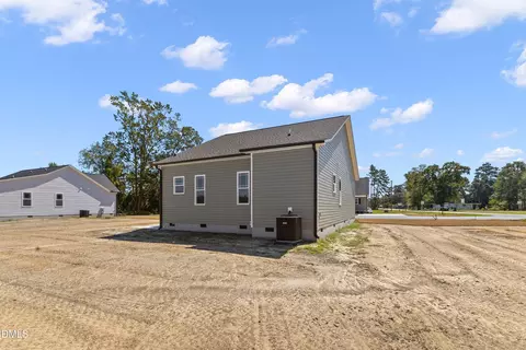 Exterior - 932 Micro Rd W, Selma, NC 27576 photo 7 of 7
