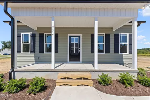Exterior - 932 Micro Rd W, Selma, NC 27576 photo 3 of 7