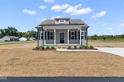 Exterior - 932 Micro Rd W, Selma, NC 27576 photo 2 of 7