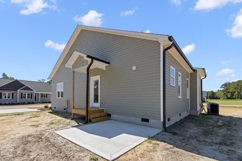 Exterior - 932 Micro Rd W, Selma, NC 27576 photo 4 of 7