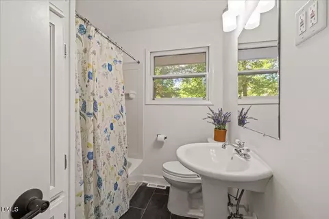 Bath - 4318 Linden Rd, Durham, NC 27705 photo 1 of 7