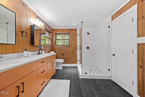Bath - 4318 Linden Rd, Durham, NC 27705 photo 4 of 7