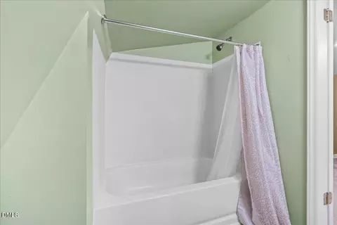 Bath - 4318 Linden Rd, Durham, NC 27705 photo 7 of 7