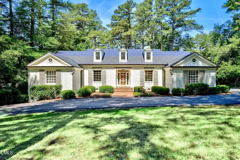 3517 Chaucer Pl, Raleigh, NC 27609