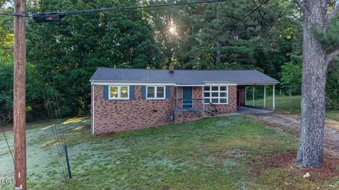 921 Patton Cir, Henderson, NC 27536