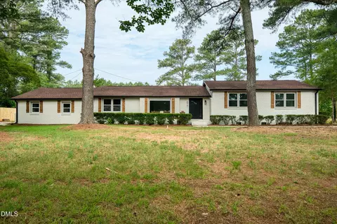 617 Richardson Rd, Zebulon, NC 27597