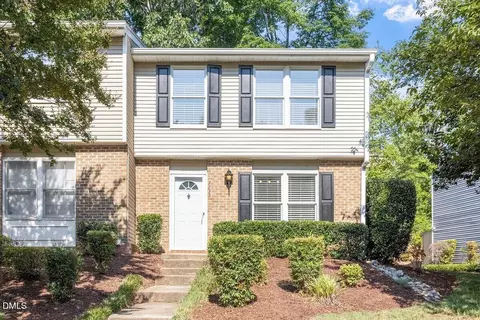 7733 Ohmann Ct, Raleigh, NC 27615