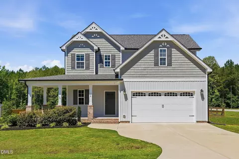 16 Sagebrook Ct, Zebulon, NC 27597