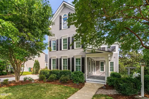 122 Poplar Branch Ln, Cary, NC 27519