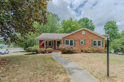 597 Parkview Dr, Burlington, NC 27215