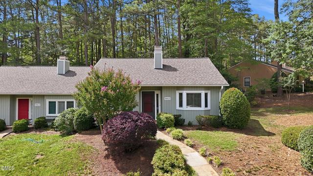 8015 Brown Bark Pl, Raleigh, NC 27615