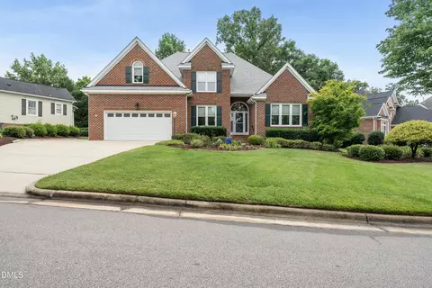 203 Lewiston Ct, Cary, NC 27513