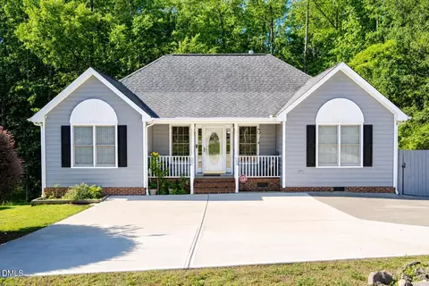 1608 Rogers Pointe Ln, Creedmoor, NC 27522