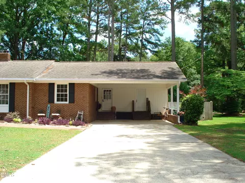 Exterior - 1502 Wellons Ave, Dunn, NC 28334 photo 3 of 16