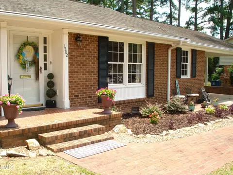 Exterior - 1502 Wellons Ave, Dunn, NC 28334 photo 6 of 16