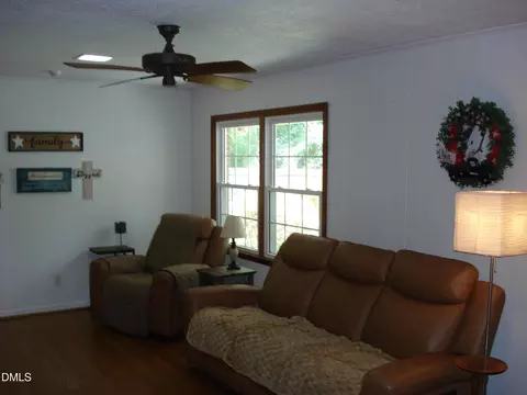Living - 1502 Wellons Ave, Dunn, NC 28334 photo 2 of 4