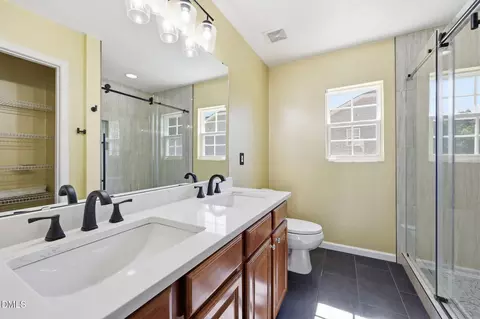 Bath - 3613 Turquoise Dr, Durham, NC 27703 photo 2 of 3