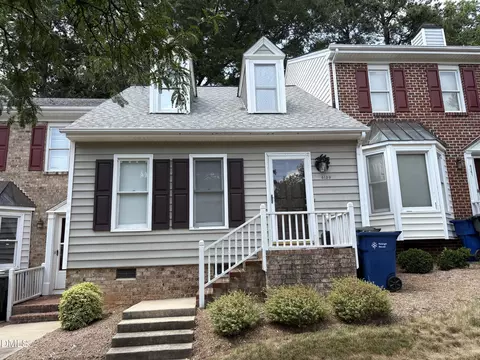 4139 Kaplan Dr, Raleigh, NC 27606