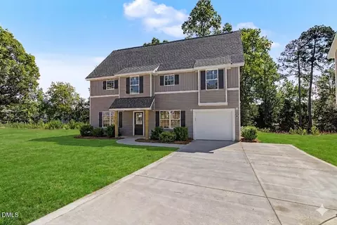 9748 Gooden Dr, Fayetteville, NC 28314