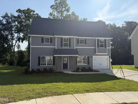 9748 Gooden Dr, Fayetteville, NC 28314