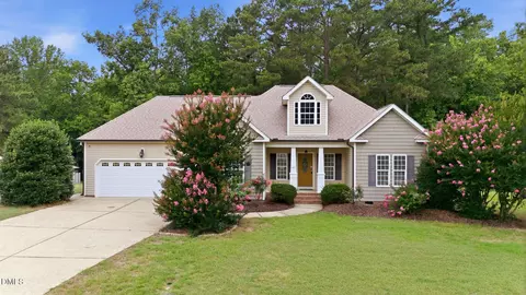 145 Boulder Dr, Clayton, NC 27520
