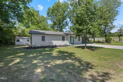 2318 Caroline Dr, Sanford, NC 27330