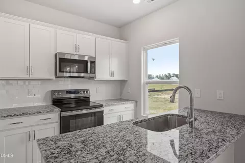 60 Bainbridge Ct #87, Angier, NC 27501