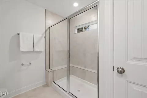 Bath - 309 Lionel St, Durham, NC 27705 photo 2 of 4