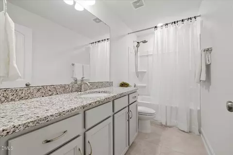 Bath - 309 Lionel St, Durham, NC 27705 photo 3 of 4