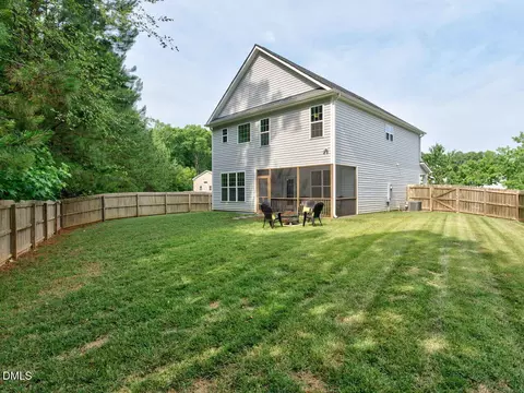 Exterior - 125 Lodestone Dr, Durham, NC 27703 photo 7 of 8