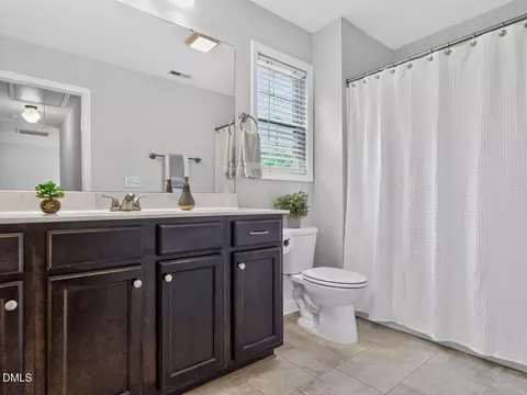 Bath - 125 Lodestone Dr, Durham, NC 27703 photo 4 of 4