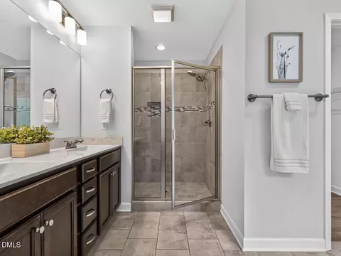 Bath - 125 Lodestone Dr, Durham, NC 27703 photo 3 of 4