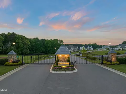 9121 Overlook Crest Dr, Wake Forest, NC 27587 photo 2